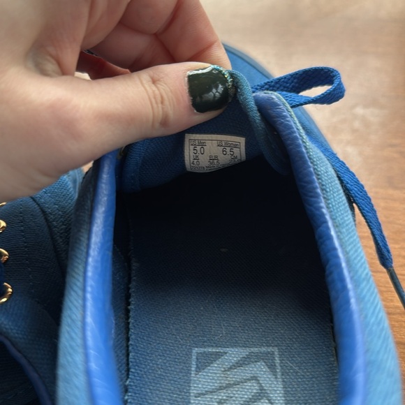 Blue Mono Vans 6.5W 5M - Picture 8 of 8